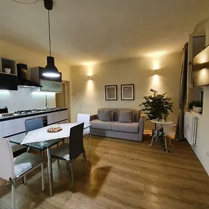 Appartamento 6 Via Della Rosa Lucca
